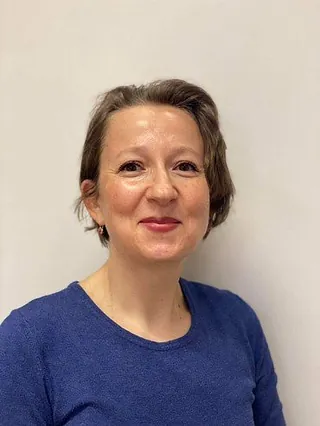 Yuliya Zhorova, Sachbearbeiterin im KVA